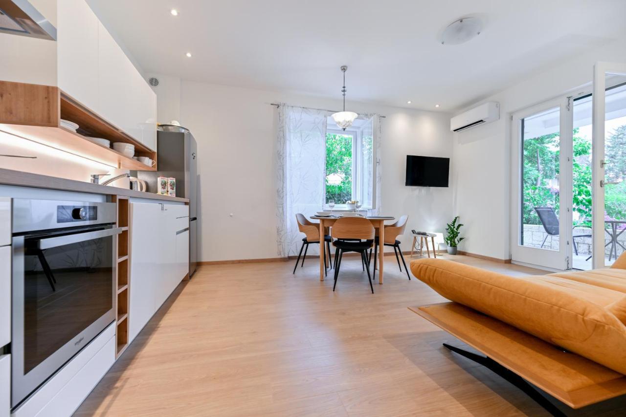 Apartman Maraska Zara Esterno foto